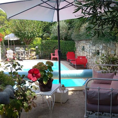 La Sapiniere -Chambres Climatisees Buisson Екстер'єр фото